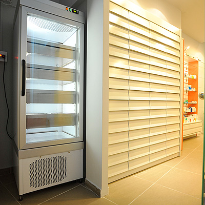 ΕΞΟΠΛΙΣΜΟΣ ΦΑΡΜΑΚΕΙΩΝ 004